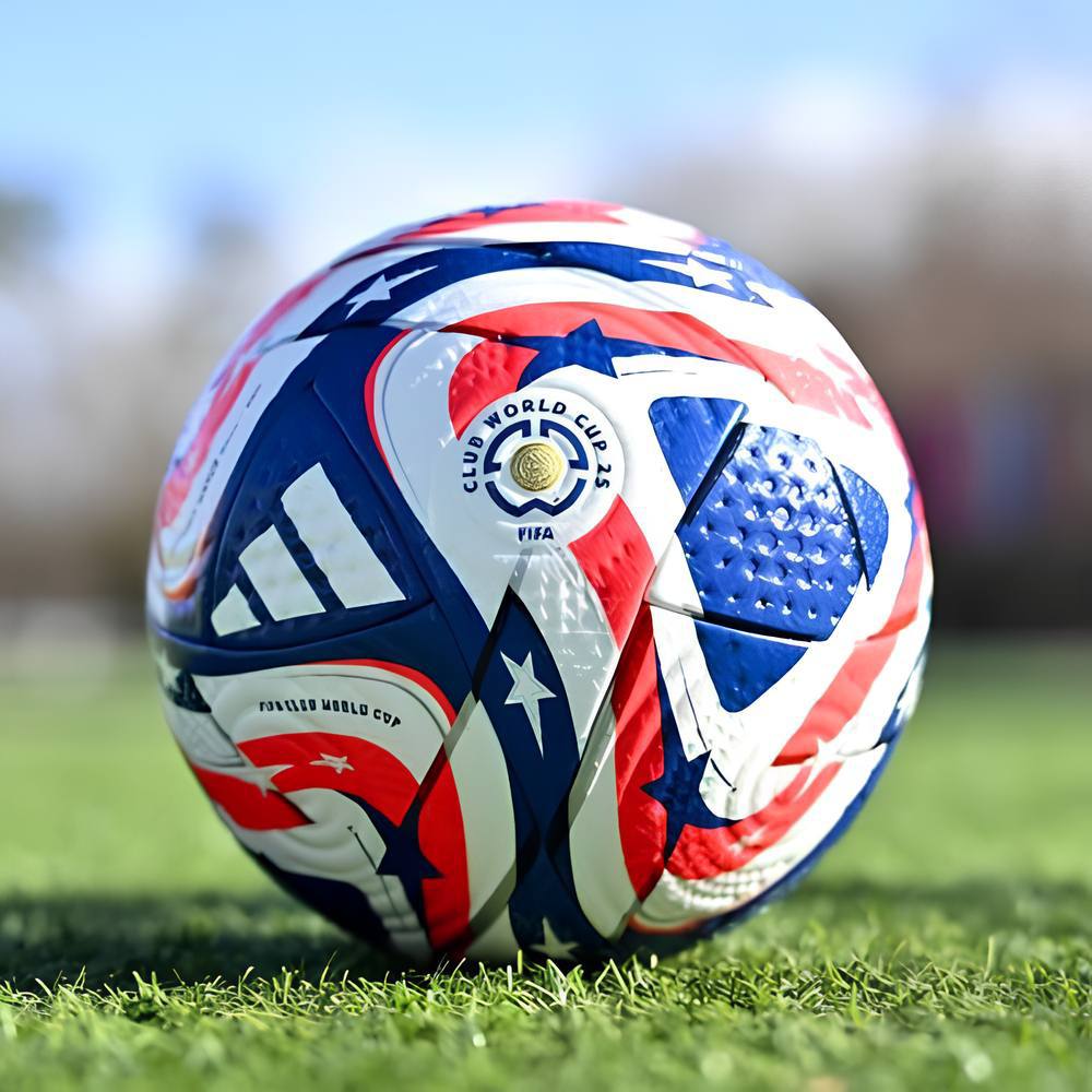 Мʼяч adidas Club World Cup